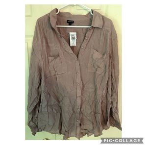 Brand new mauve Torrid blouse, brand new NWT, never worn!